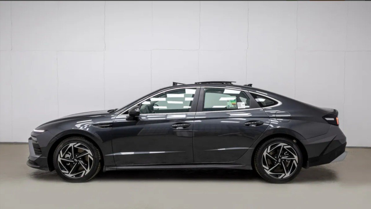 2025 Hyundai Sonata XLE Interior