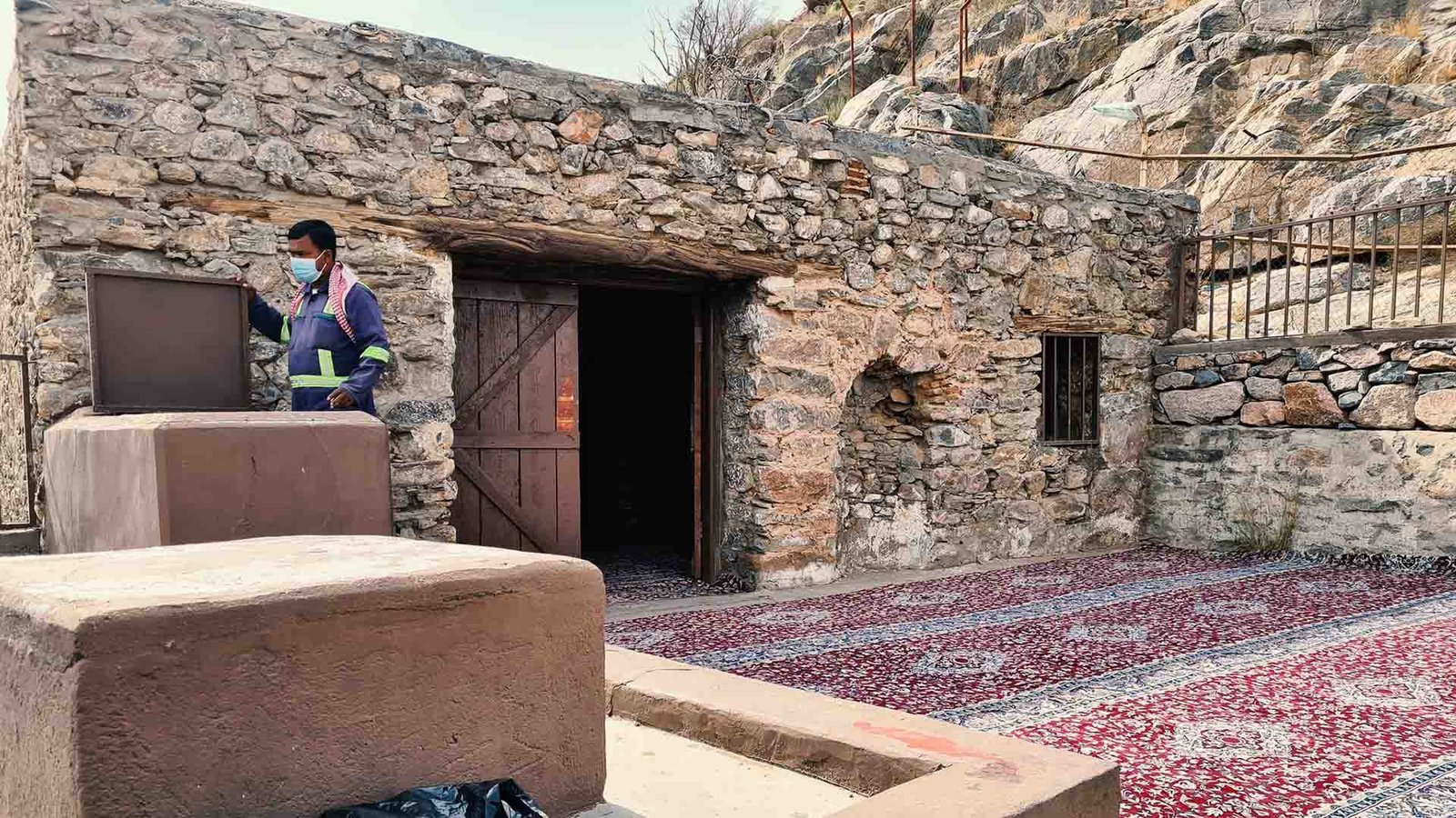 Mosque Alkou